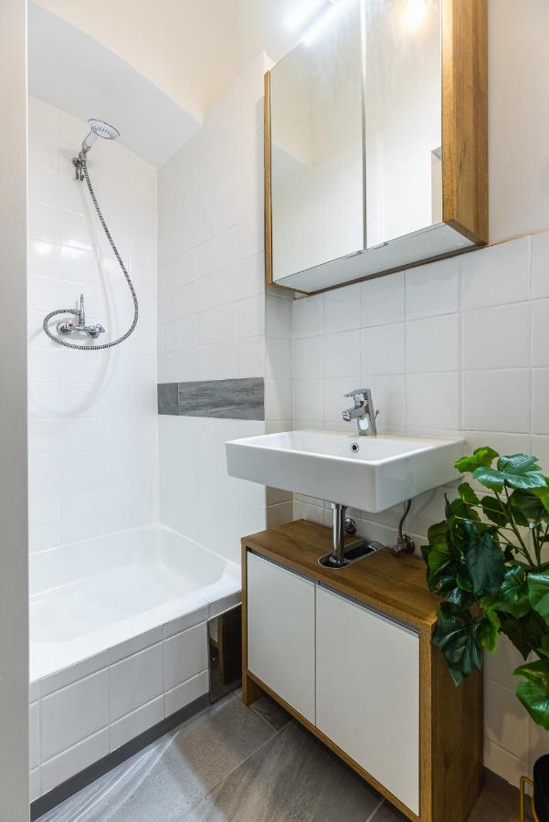 Stylish 1 Bedroom Near Hannovamarkt Appartement Vienne